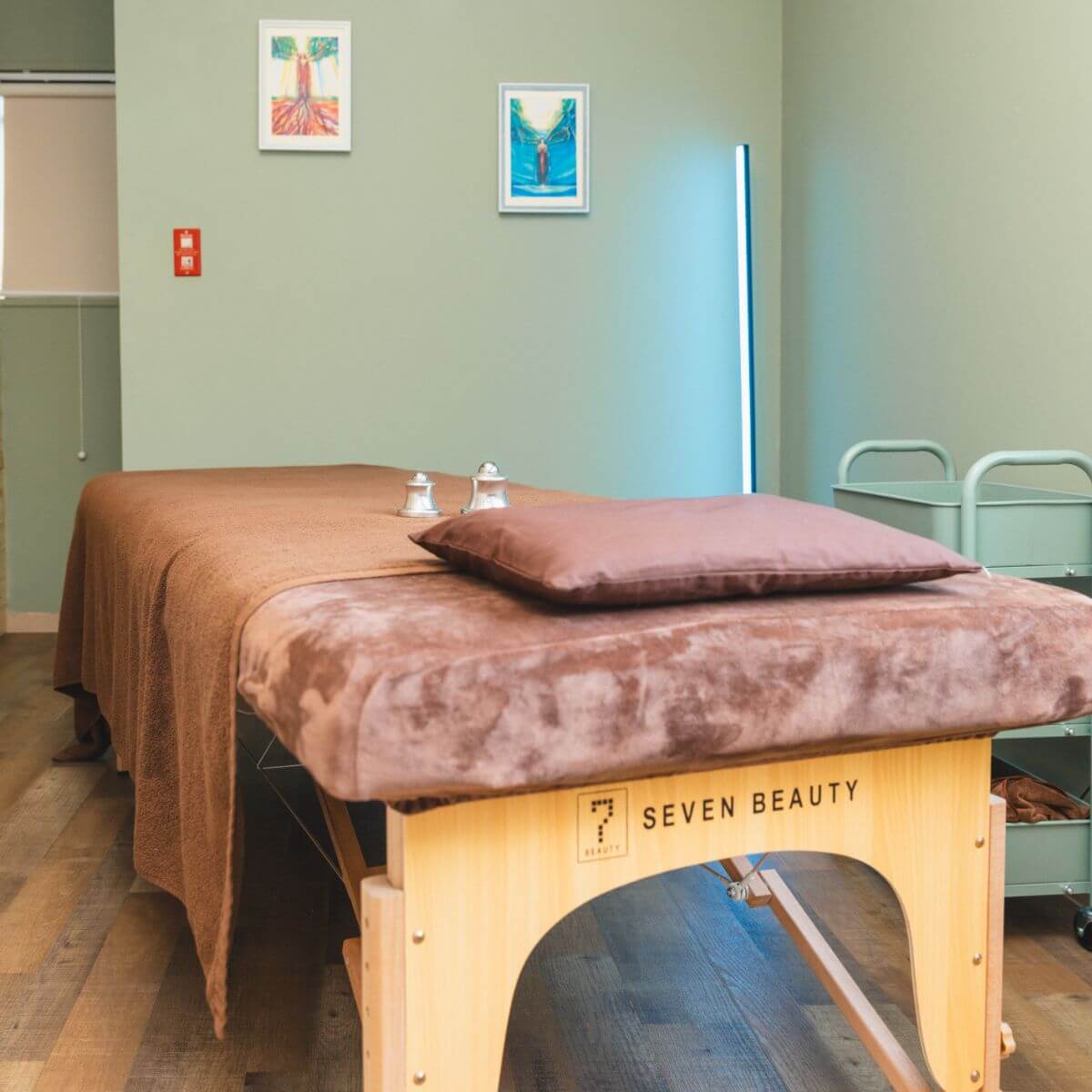 個室正方形 (1) (1) 個室正方形